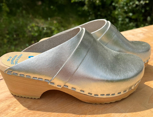 Silver tofflor - utgående modell