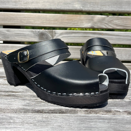 Black Sandal Clogs