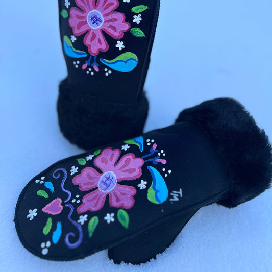 KURBITS - Handmålade Fårskinns Vantar Black