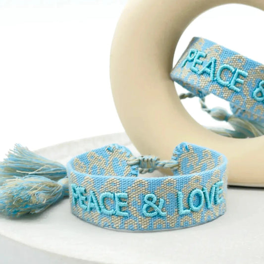 PEACE & LOVE